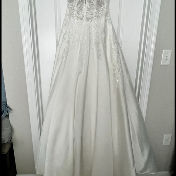 Stella York Boho Bride - Picture 3 of 7